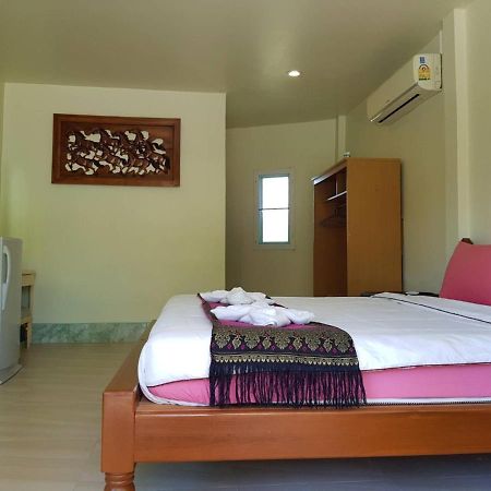 Discovery House Hotel Sha Plus Nai Yang ภายนอก รูปภาพ