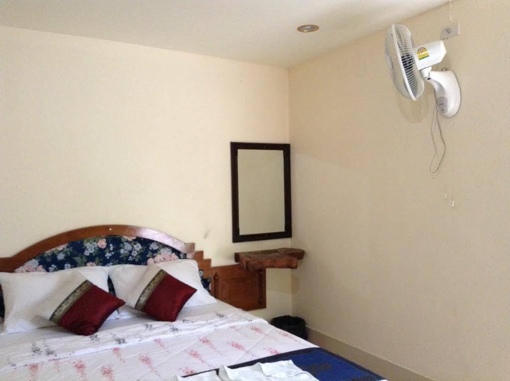 Discovery House Hotel Sha Plus Nai Yang ภายนอก รูปภาพ